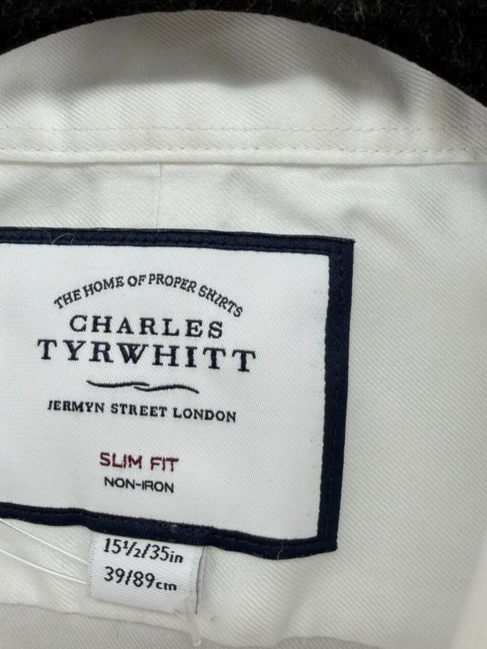 Charles Tyrwhitt Men's long sleeve button up, slim fit,15 1/2 by 35 inches - Picture 4 of 4